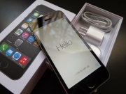 Apple iPhone 5s (Latest Model) - 64GB - Gold (Factory Unlock