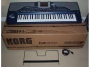 Selling: Korg PA800 pro arranger keys/Roland Fantom-G8 88-Ke