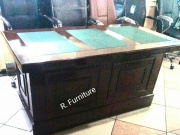 Top leather office table size ; 3/5 feet